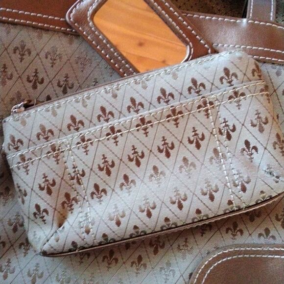 NWOT Liz Claiborne Crazy Horse Vegan Bag - Picture 12 of 12